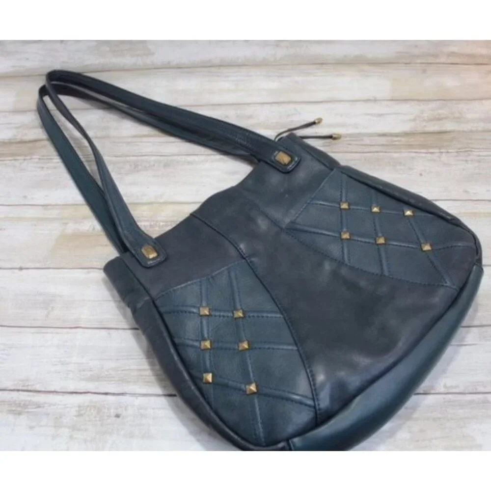 Stone Mountain Accessories this shoulder